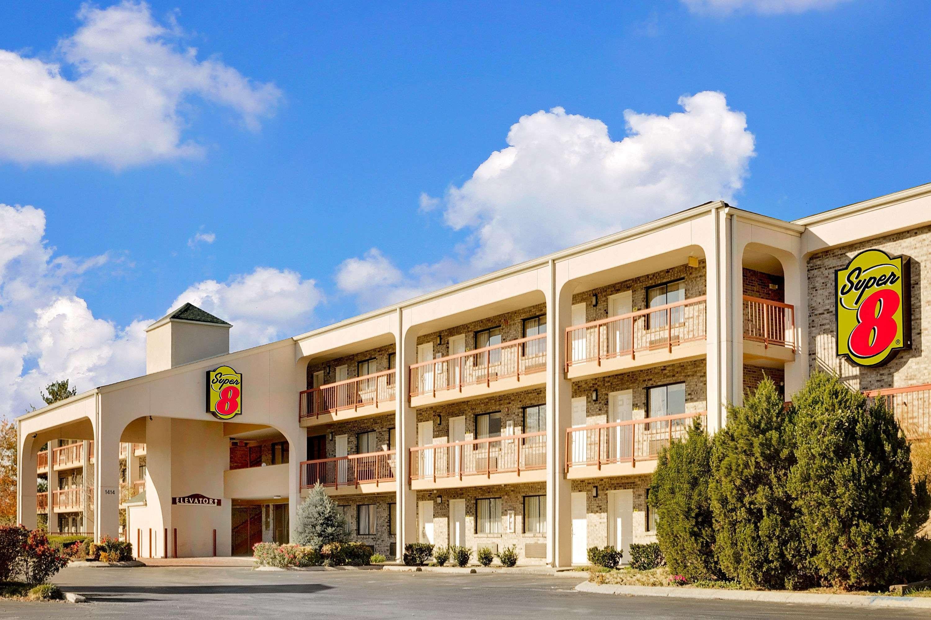 Super 8 By Wyndham Hermitage Nashville Exterior photo