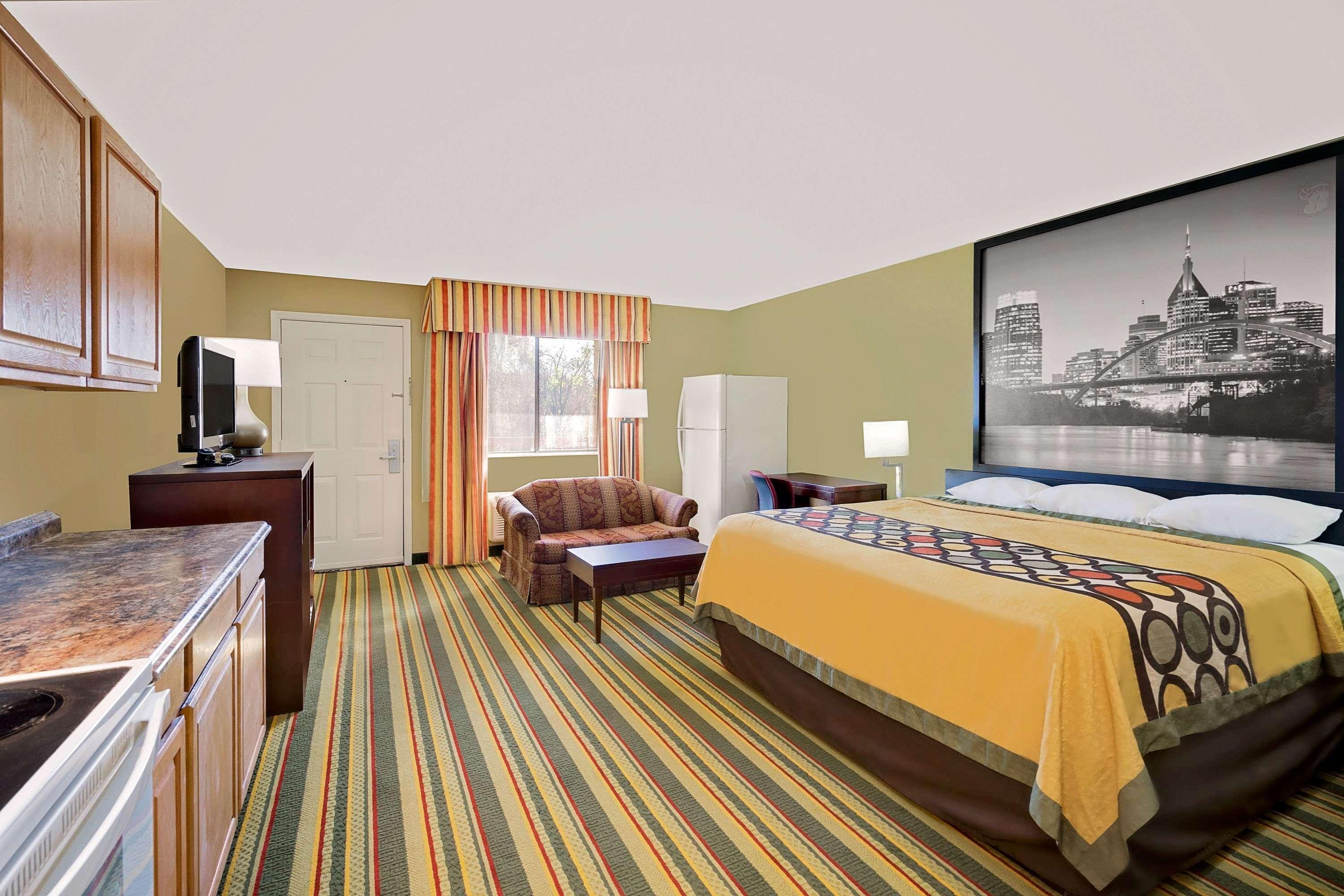 Super 8 By Wyndham Hermitage Nashville Exterior photo